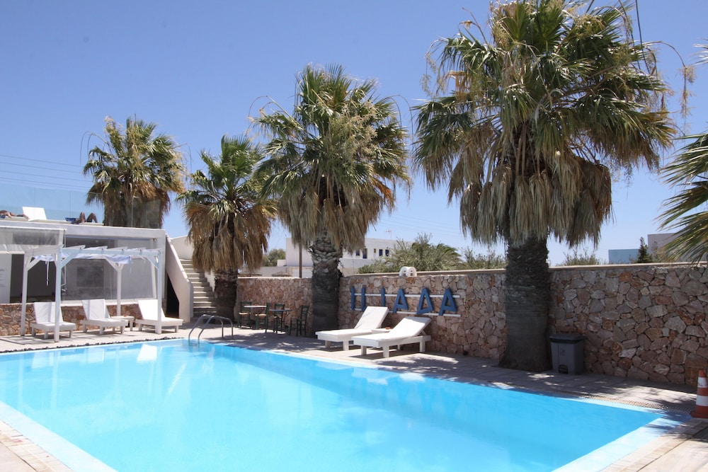 Iliada Hotel Santorini 60/63
