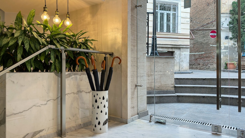Silver 39 Boutique Hotel 41/48