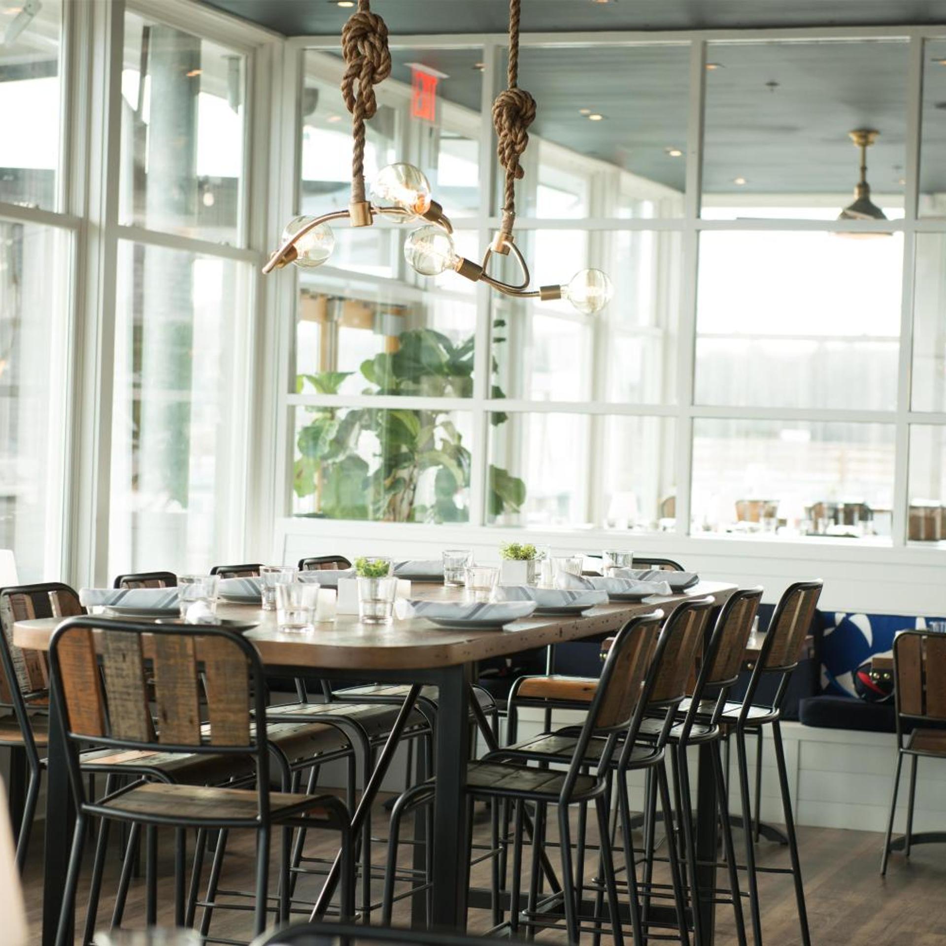 The Boathouse Waterfront Hotel 42/55