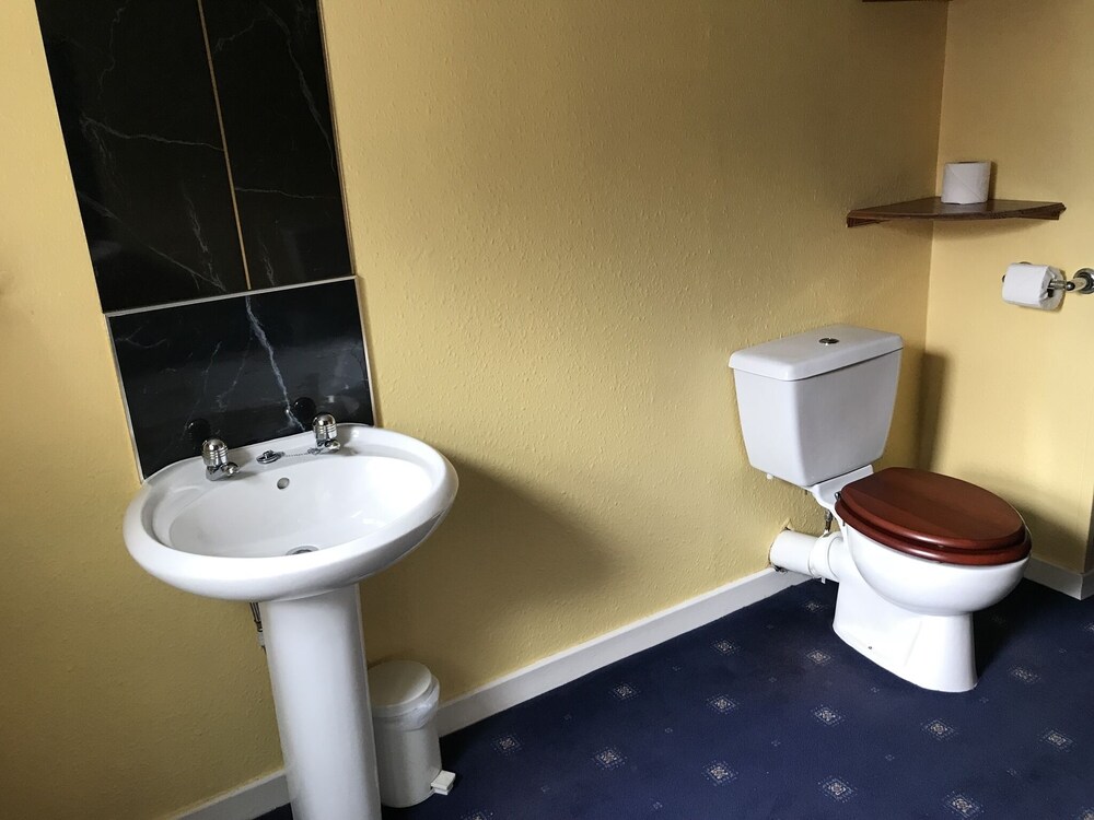 The Old Coach House Hotel 27/33