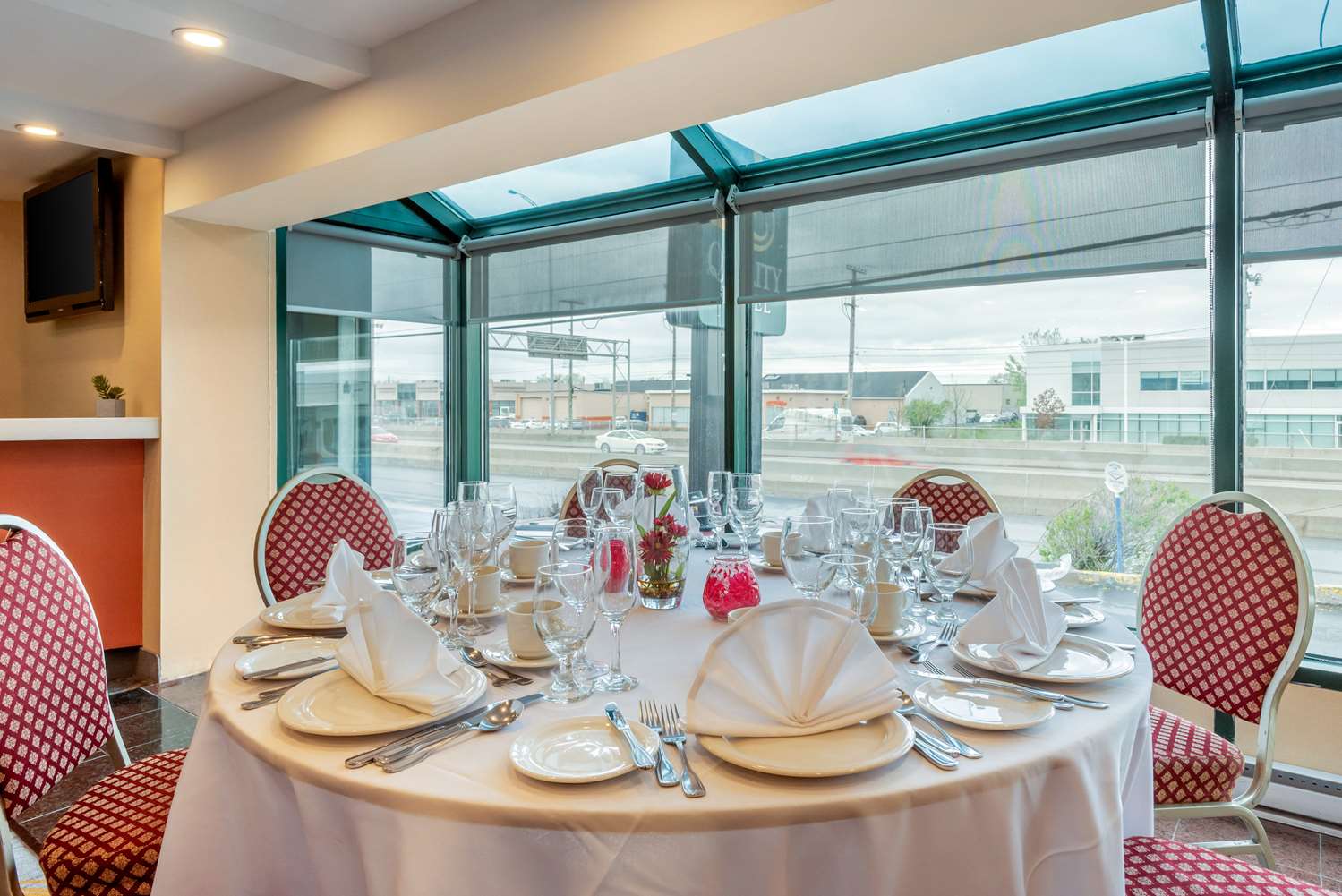 Quality Hotel Dorval Aeroport 34/59