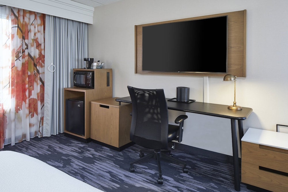 Fairfield Inn & Suites Albany Airport 36/41