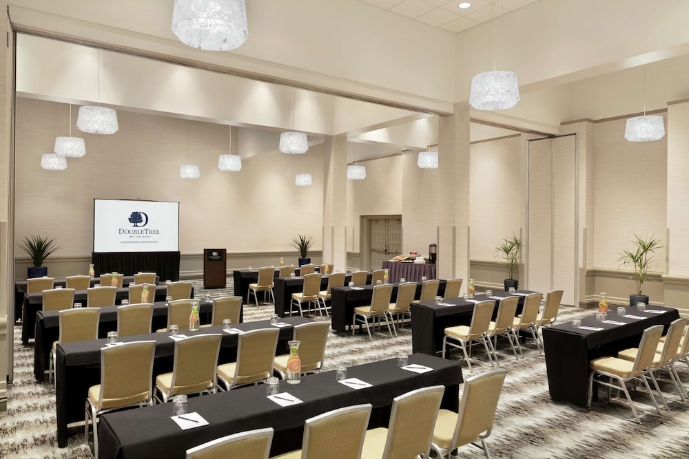 DoubleTree by Hilton Hotel Albuquerque 49/54