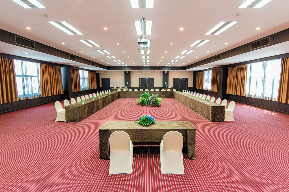 Sunbeam Hotel Pattaya 59/66