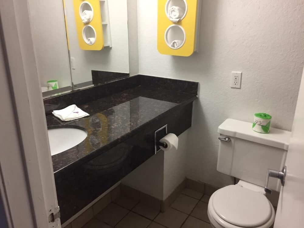 Motel6 Waco, TX 30/30