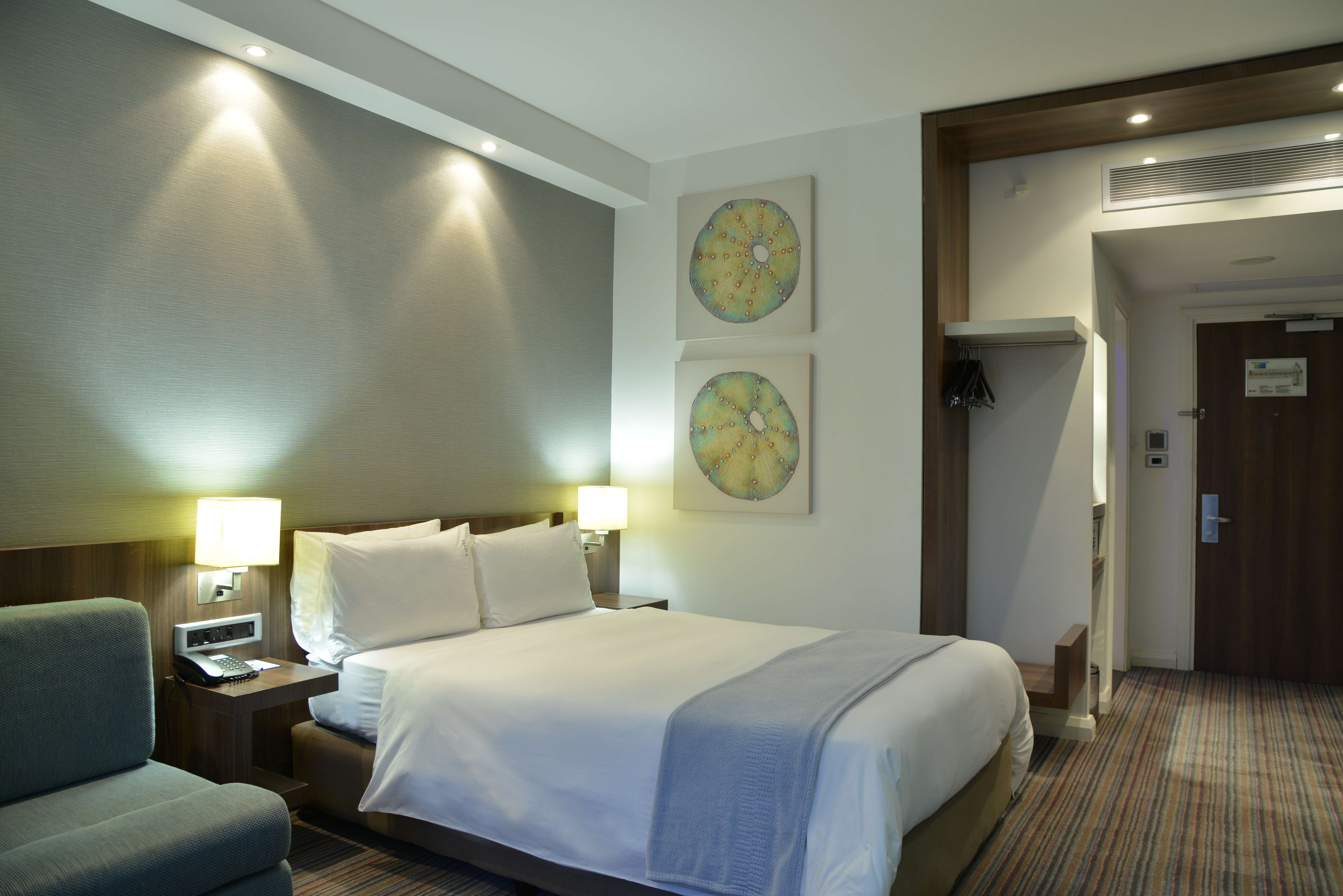 غرفة قياسية ثلاثية، HOLIDAY INN EXPRESS DURBAN - UMHLANGA 2/3