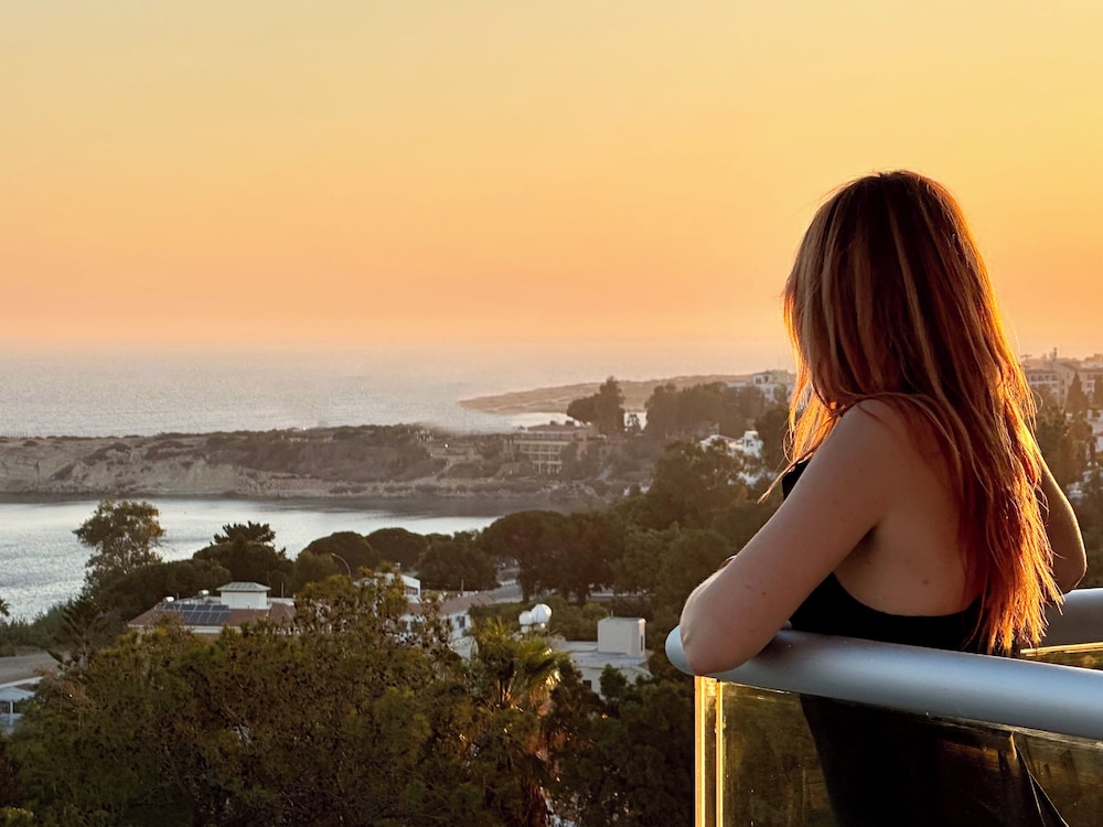 Cali Resort & Spa - Adults Only 43/50