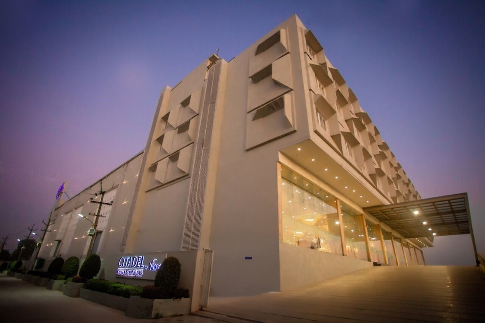CITADEL Hotel By Vinnca 2/49