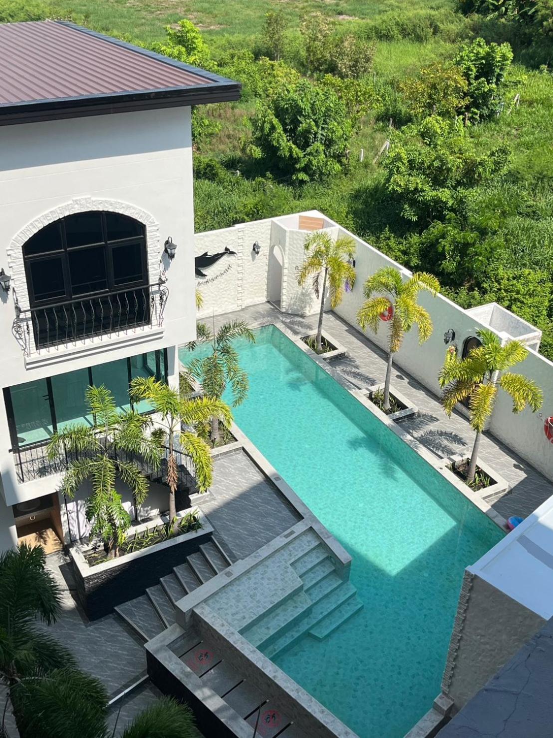 The Room Boutique Hotel 44/50