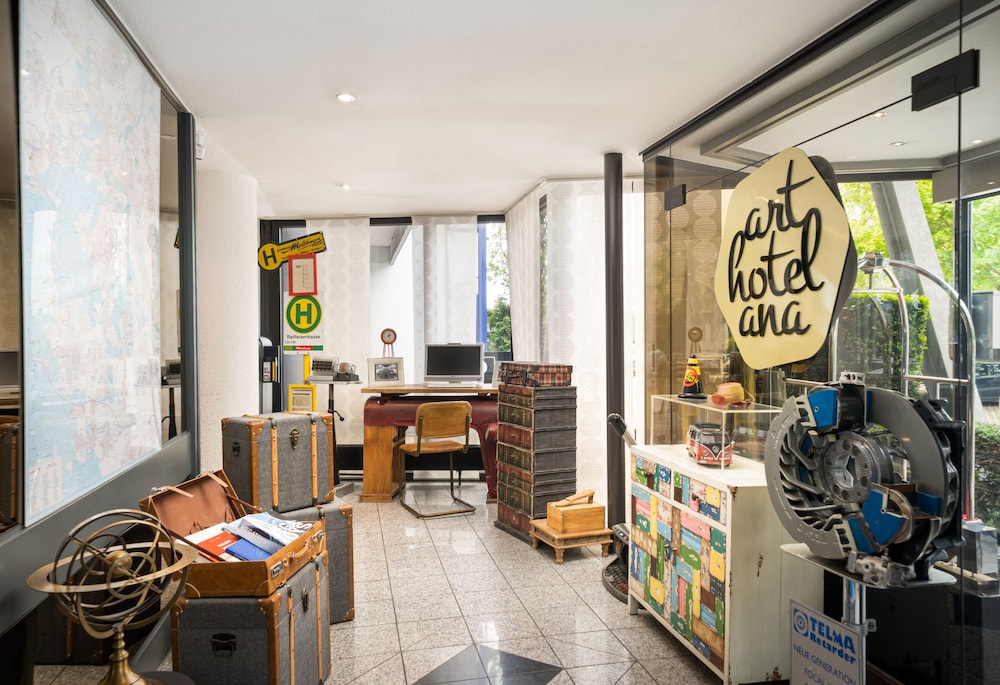 ANA Neotel, Trademark Collection by Wyndham 62/77