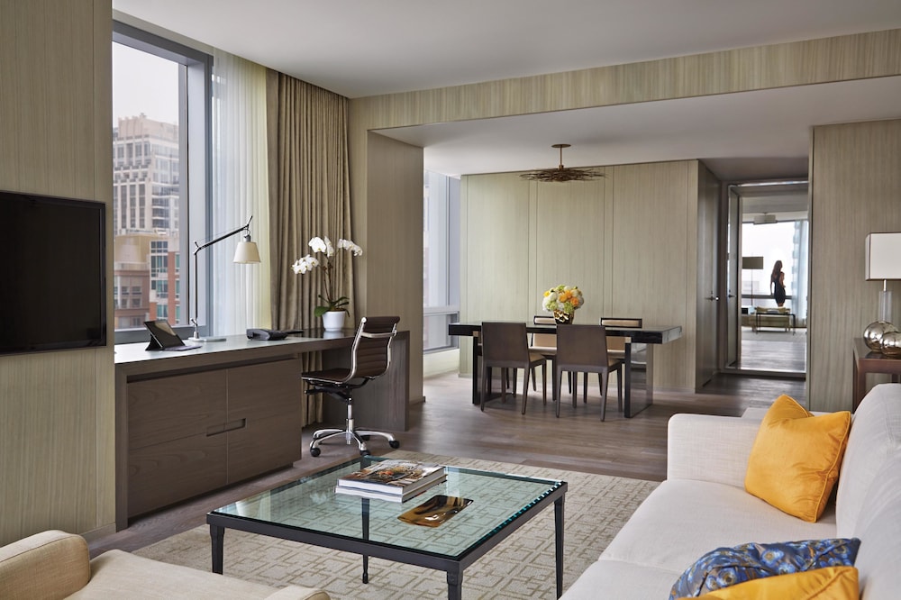 Four Seasons Hotel Toronto 41/44