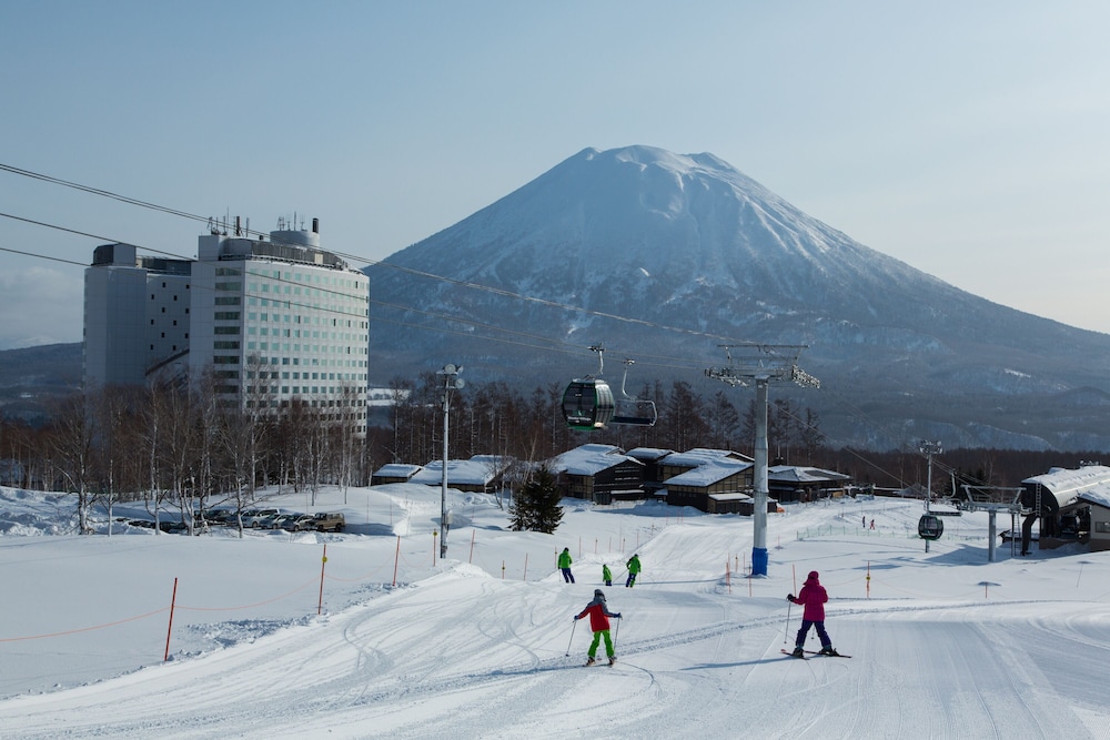 Hinode Hills Niseko Village 42/48