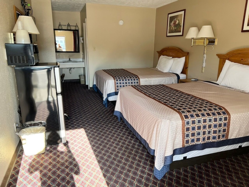Economy Inn 18/45