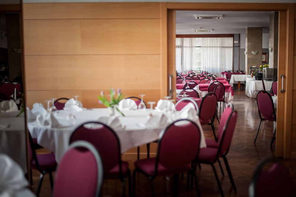 HOTEL UNZAGA PLAZA 46/63