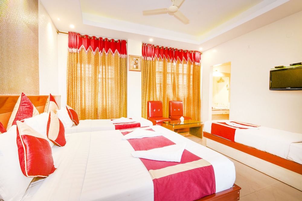 AISHWARYA RESIDENCY 27/70