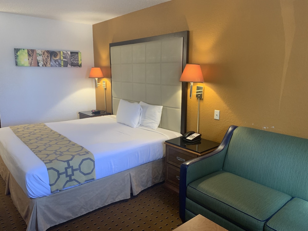 Brentwood Inn Suites 14/41