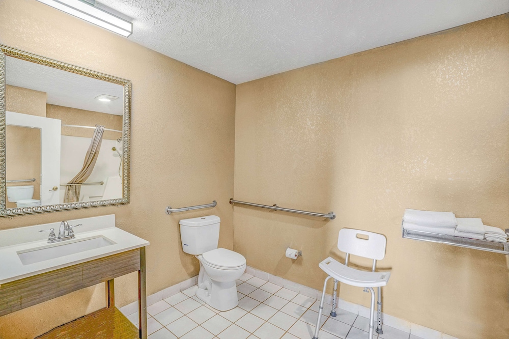 Motel6 Hillsville, VA 47/50