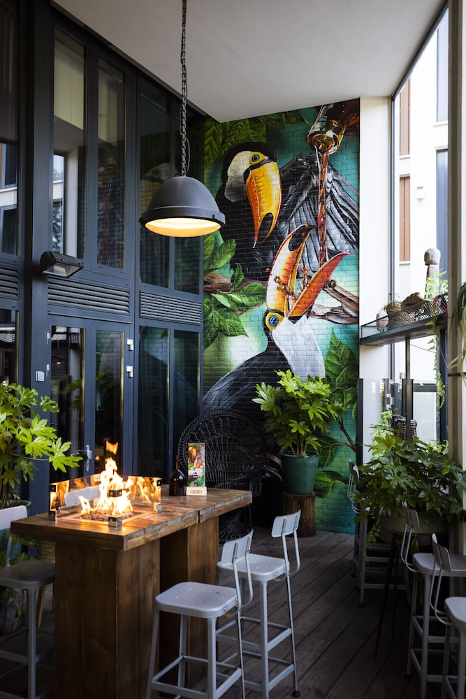VAN DER VALK HOTEL EINDHOVEN 42/62