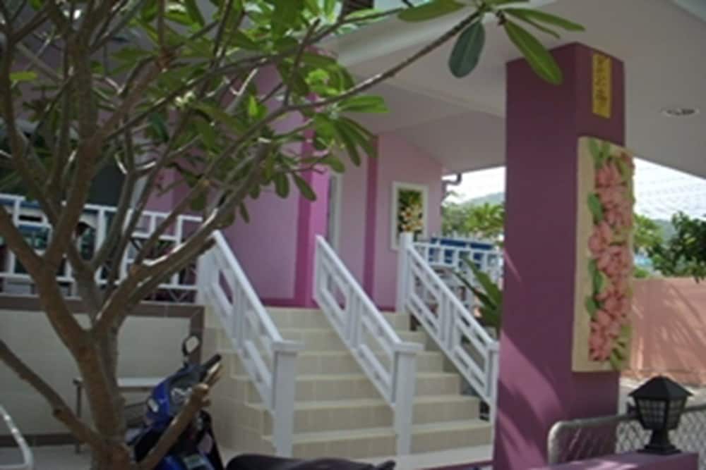 Baan Kan Eang Koh Lan 10/30