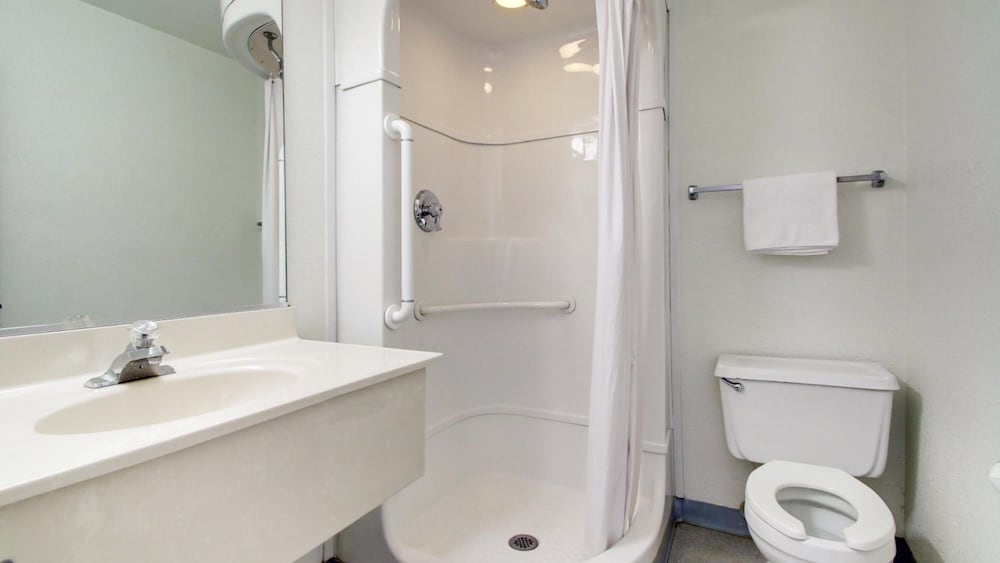 Motel6 Owensboro, KY 30/50
