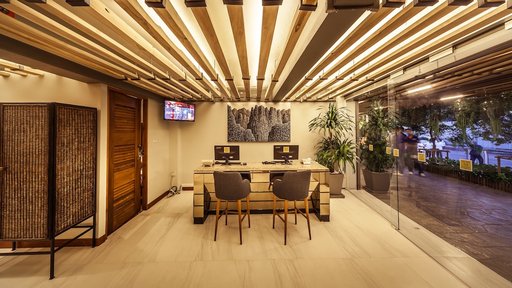 lobby