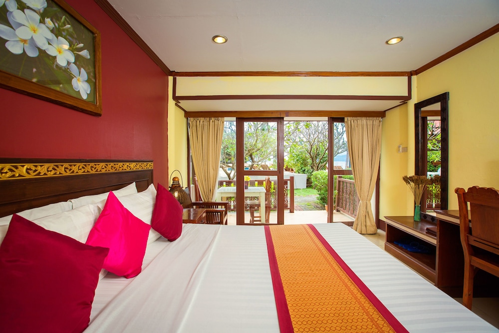 Sunset Beach Villas 17/50
