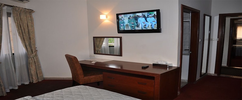 Le Best Hotel 8/33