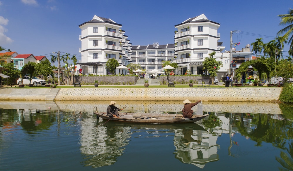Gem Riverside Hotel Hoi An 72/78