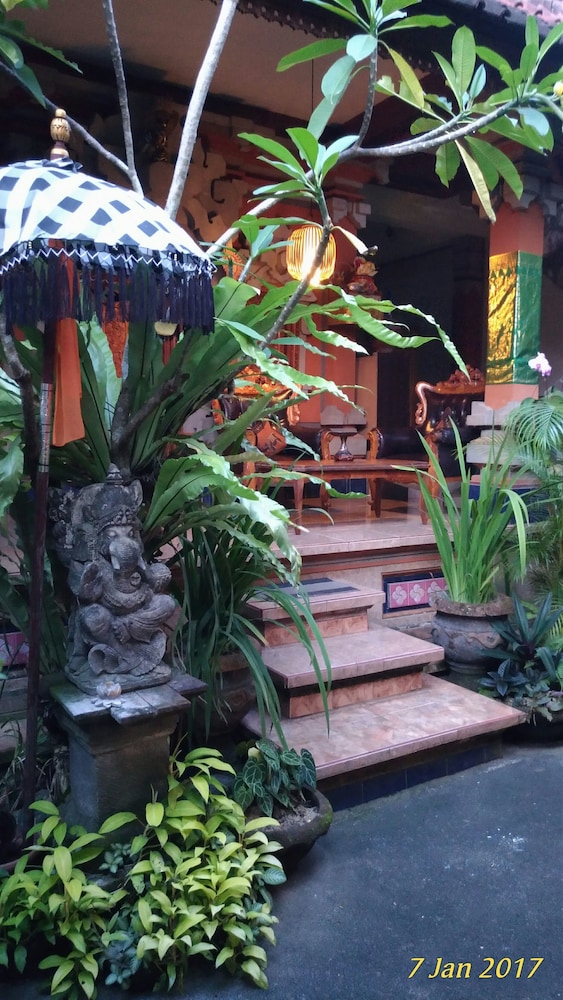 Praety Home Stay 30/40