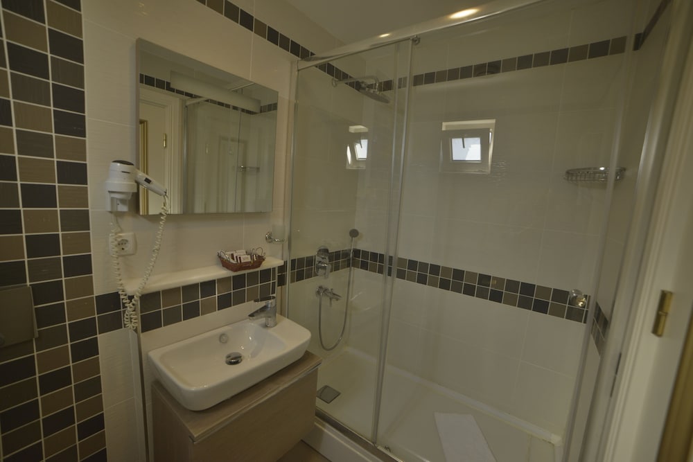 Sarnic Premier Hotel 11/61