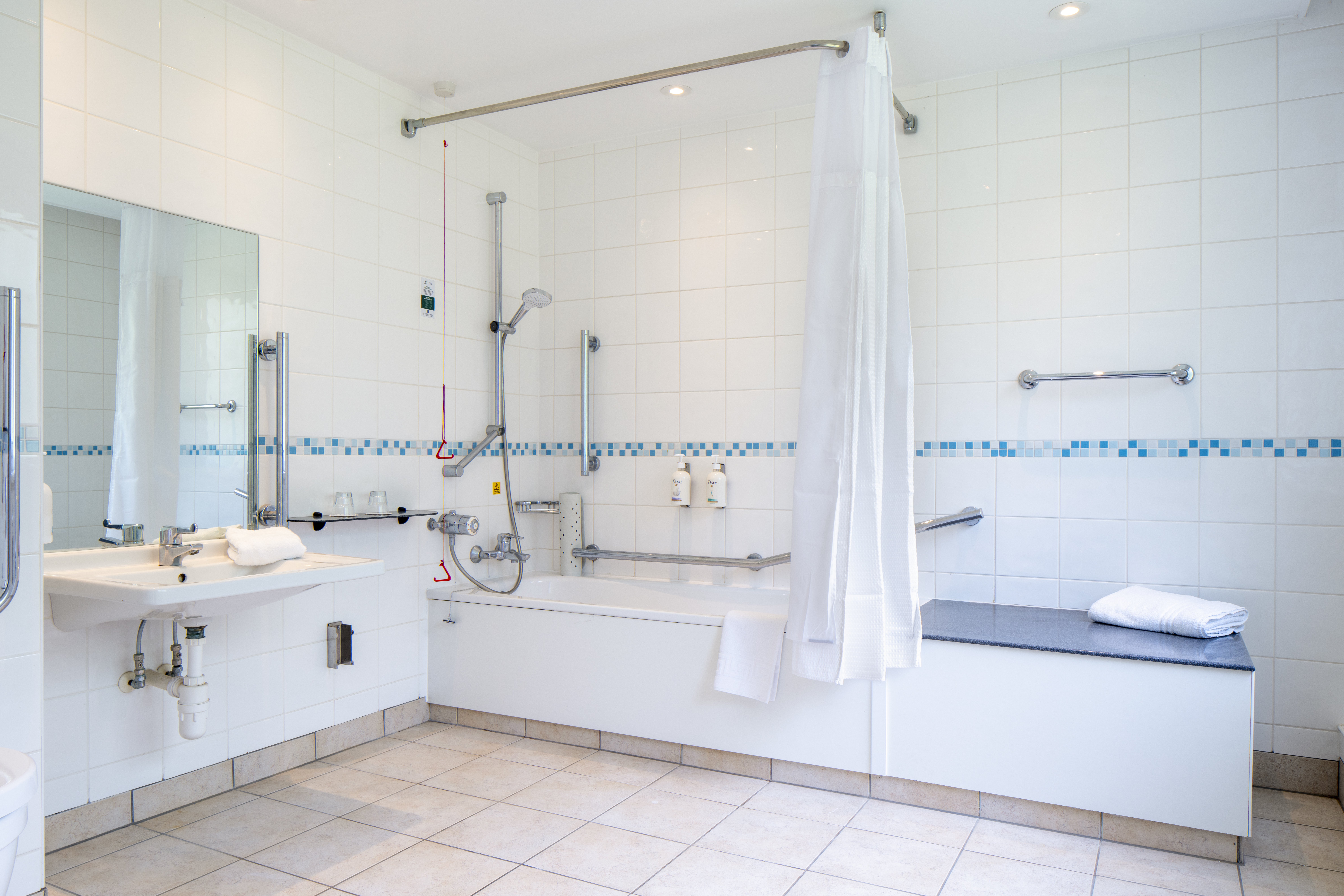 HOLIDAY INN BRISTOL FILTON 50/50