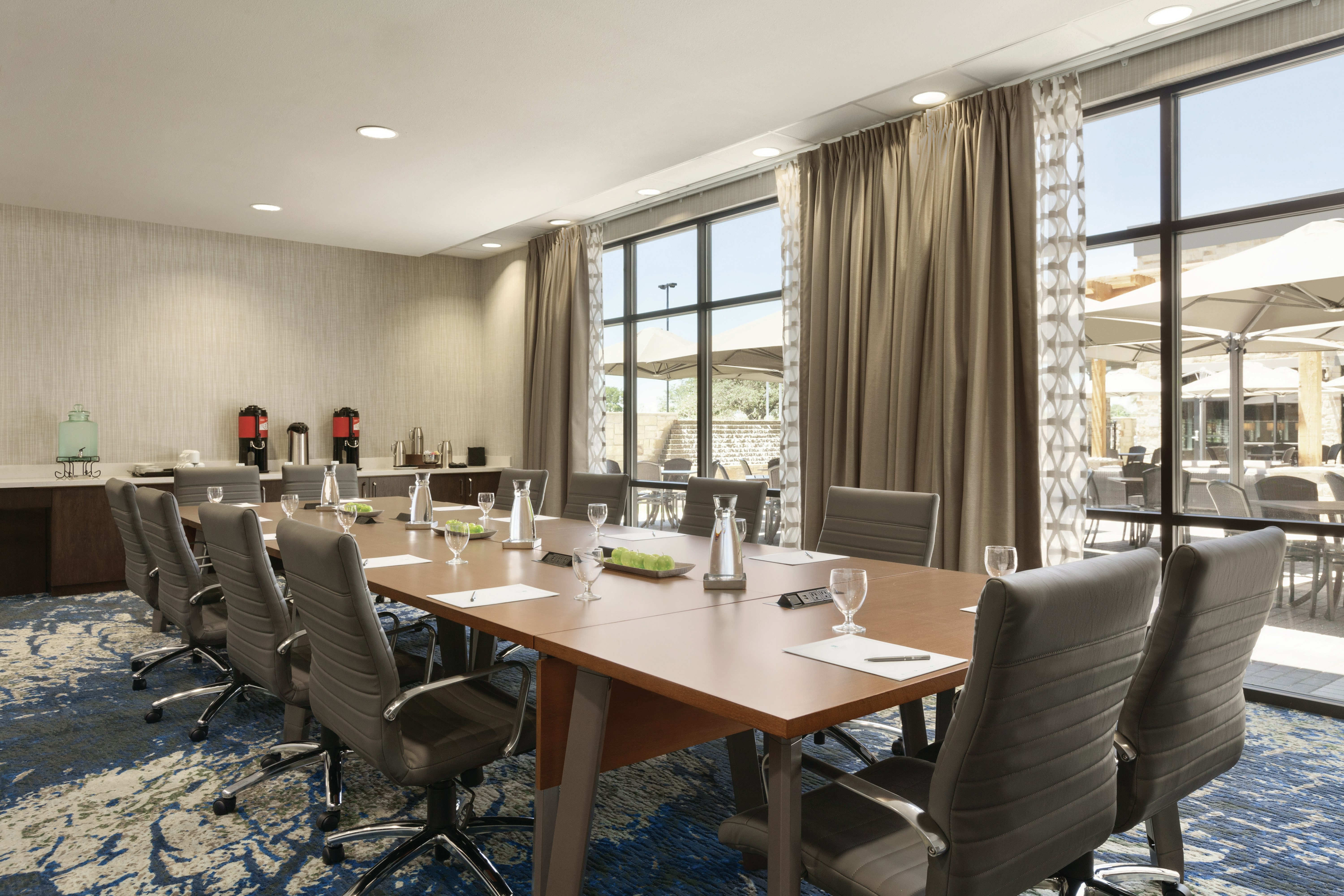 Embassy Suites By Hilton San Antonio Brooks Hotel & Spa 59/67