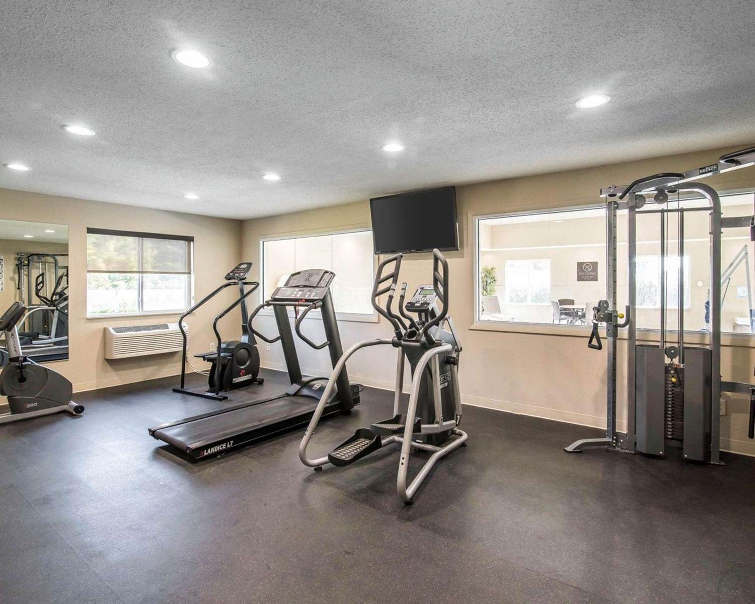 Comfort Inn Saugerties 15/24