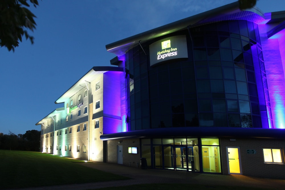 Holiday Inn Express Southampton M27 Junction 7 2/50