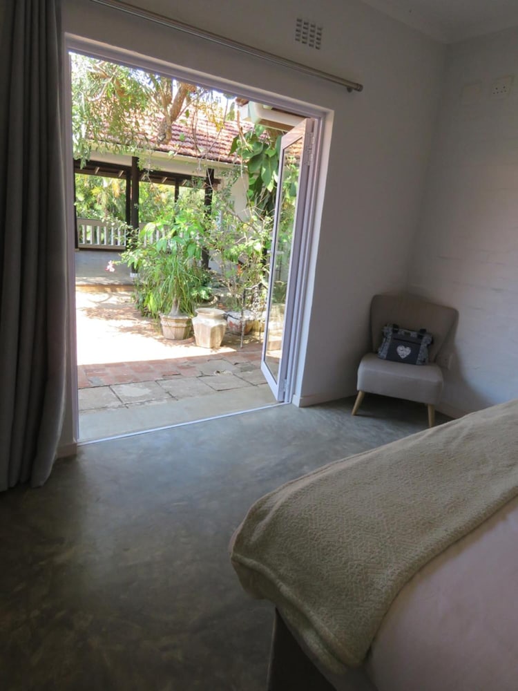 Bare Feet Retreat 41/50