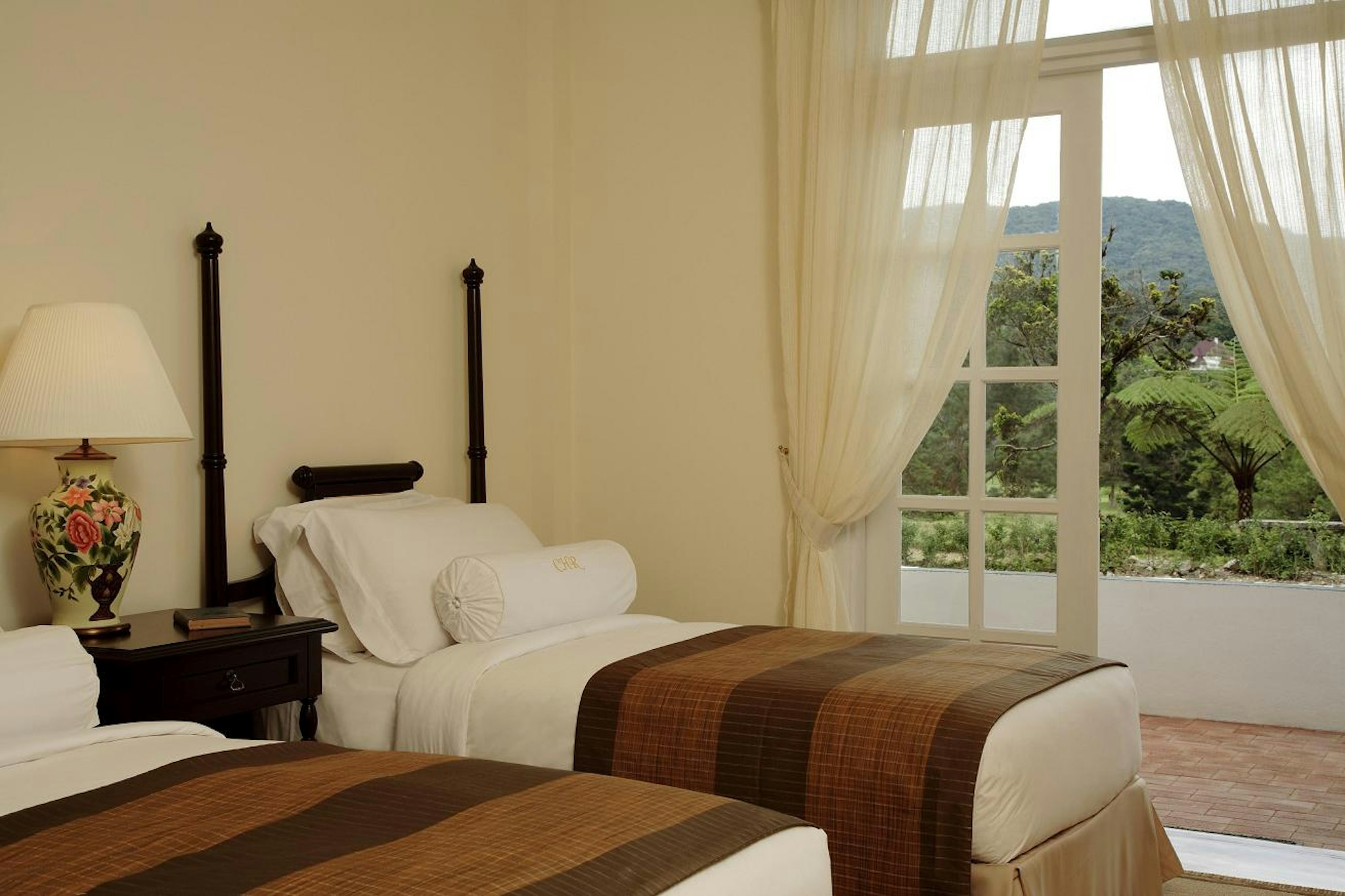 2 Bedrooms, Suite