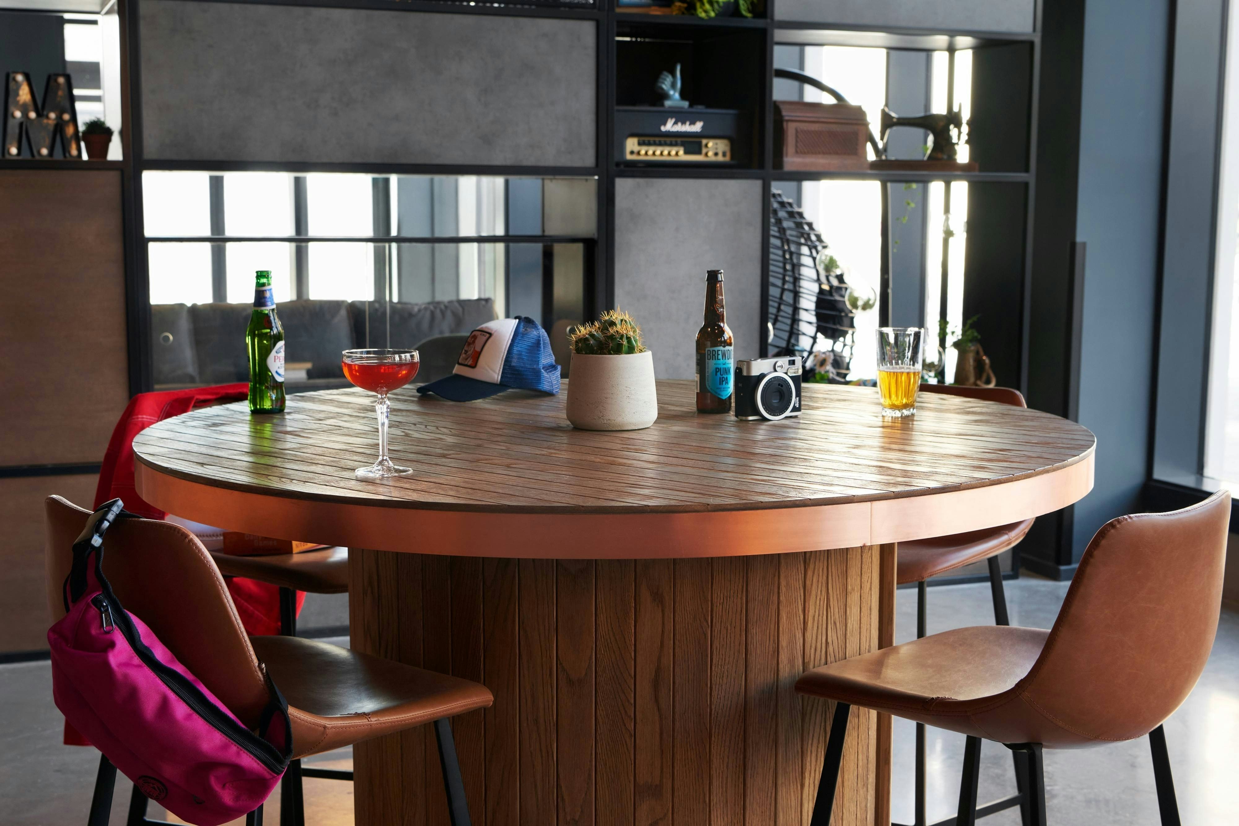 Moxy Edinburgh Fountainbridge 17/26