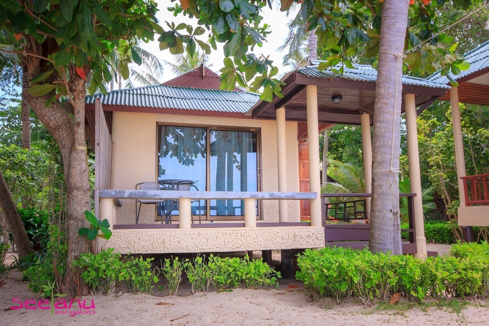 Seetanu Bungalows 10/68