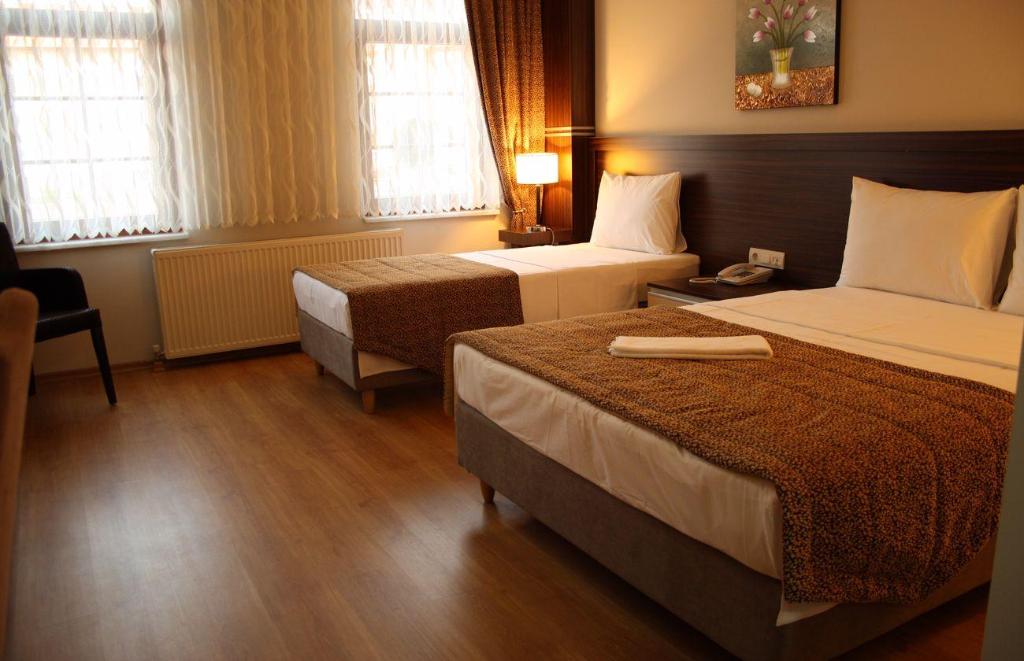 Pelemir Hotel 3/8