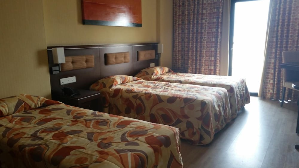 Livadhiotis City Hotel 24/64