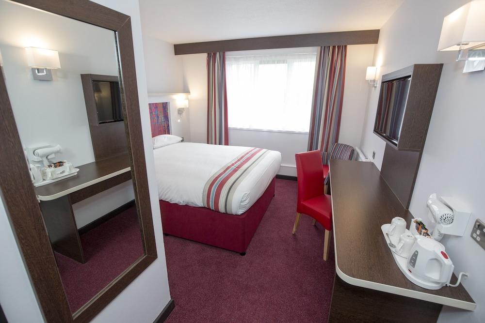 Ramada by Wyndham Milton Keynes 20/47