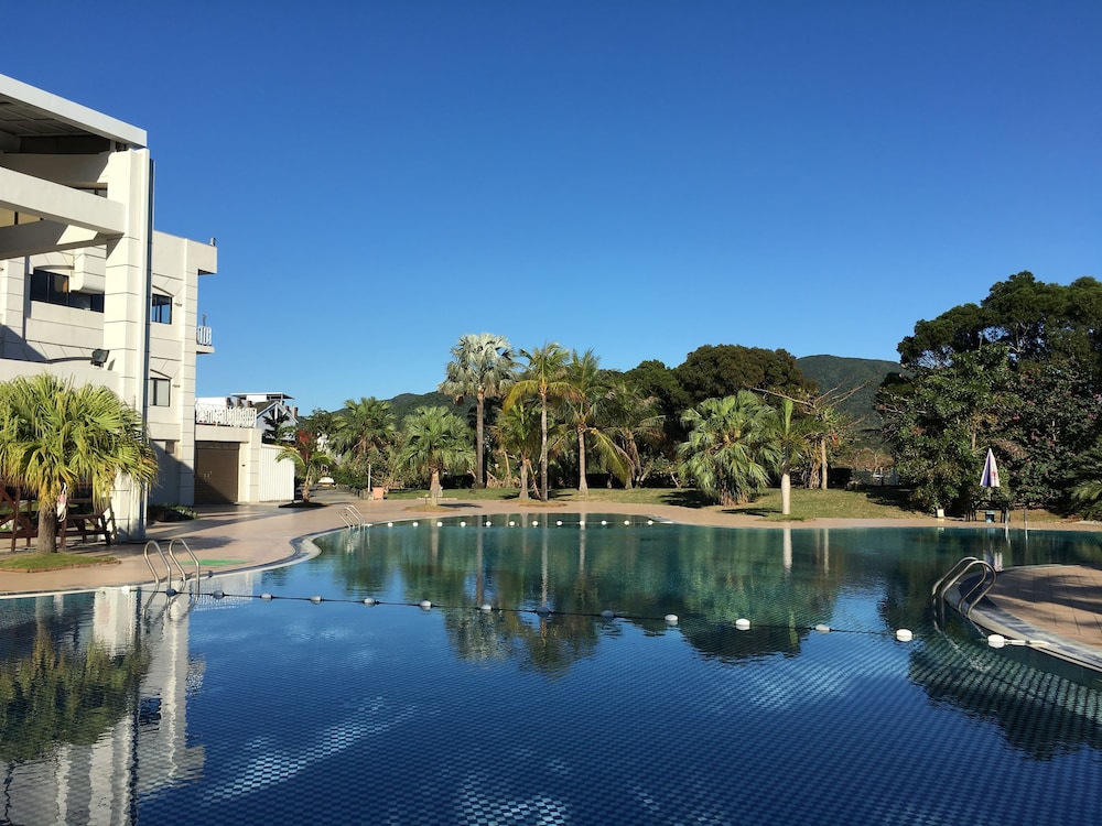 Kentington Resort 34/39