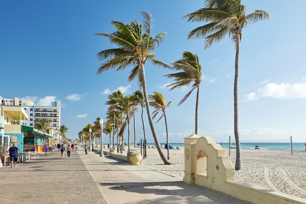 COSTA HOLLYWOOD BEACH RESORT 56/72