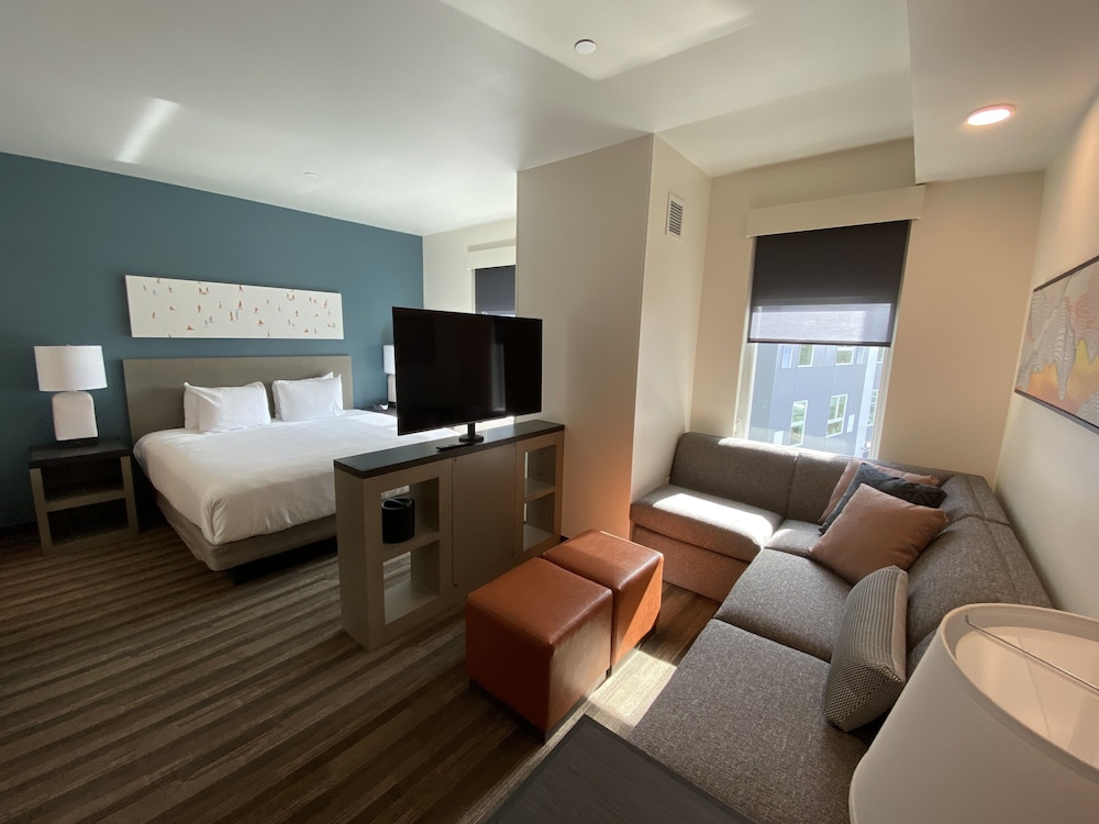 Hyatt House Portland Beaverton 26/39