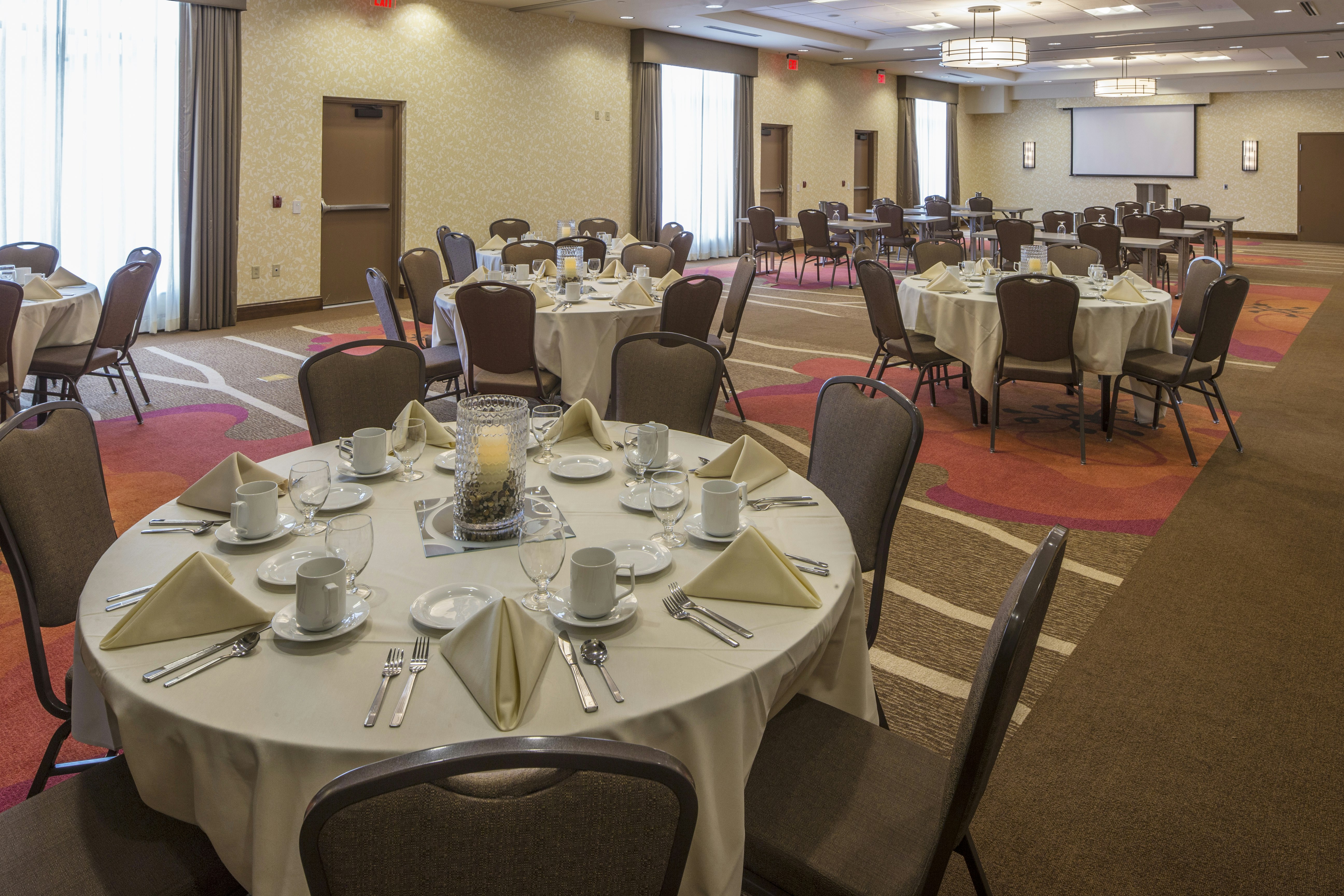 Hilton Garden Inn Uniontown 34/51