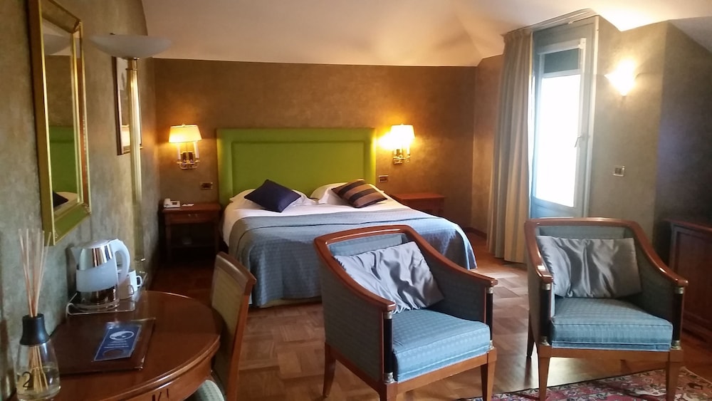 Hotel Palazzo Lovera 38/63