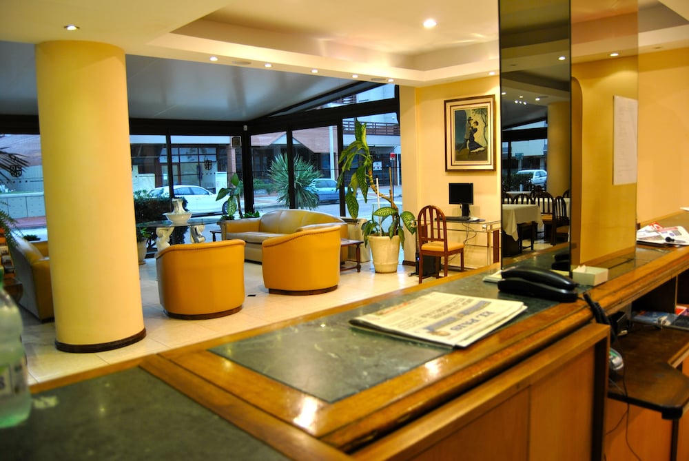 Iberia Hotel 49/64