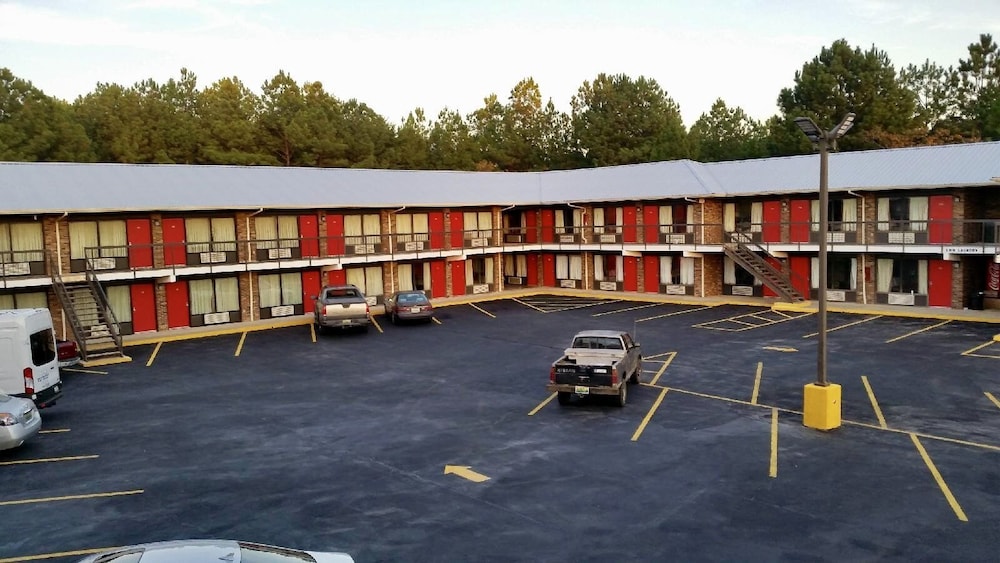 American Inn 34/35