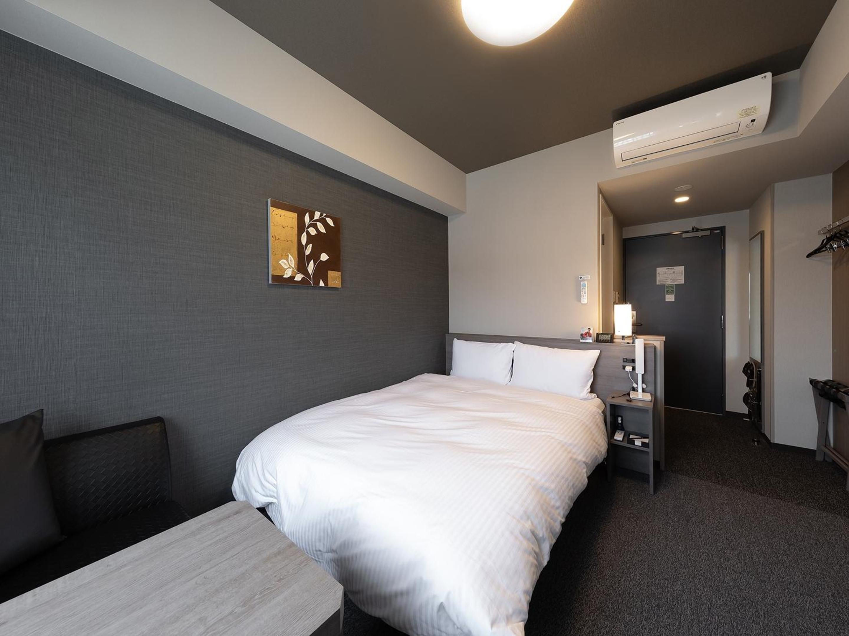 Semi Room, Semi Double Bed, Electronic Cigarette Only
