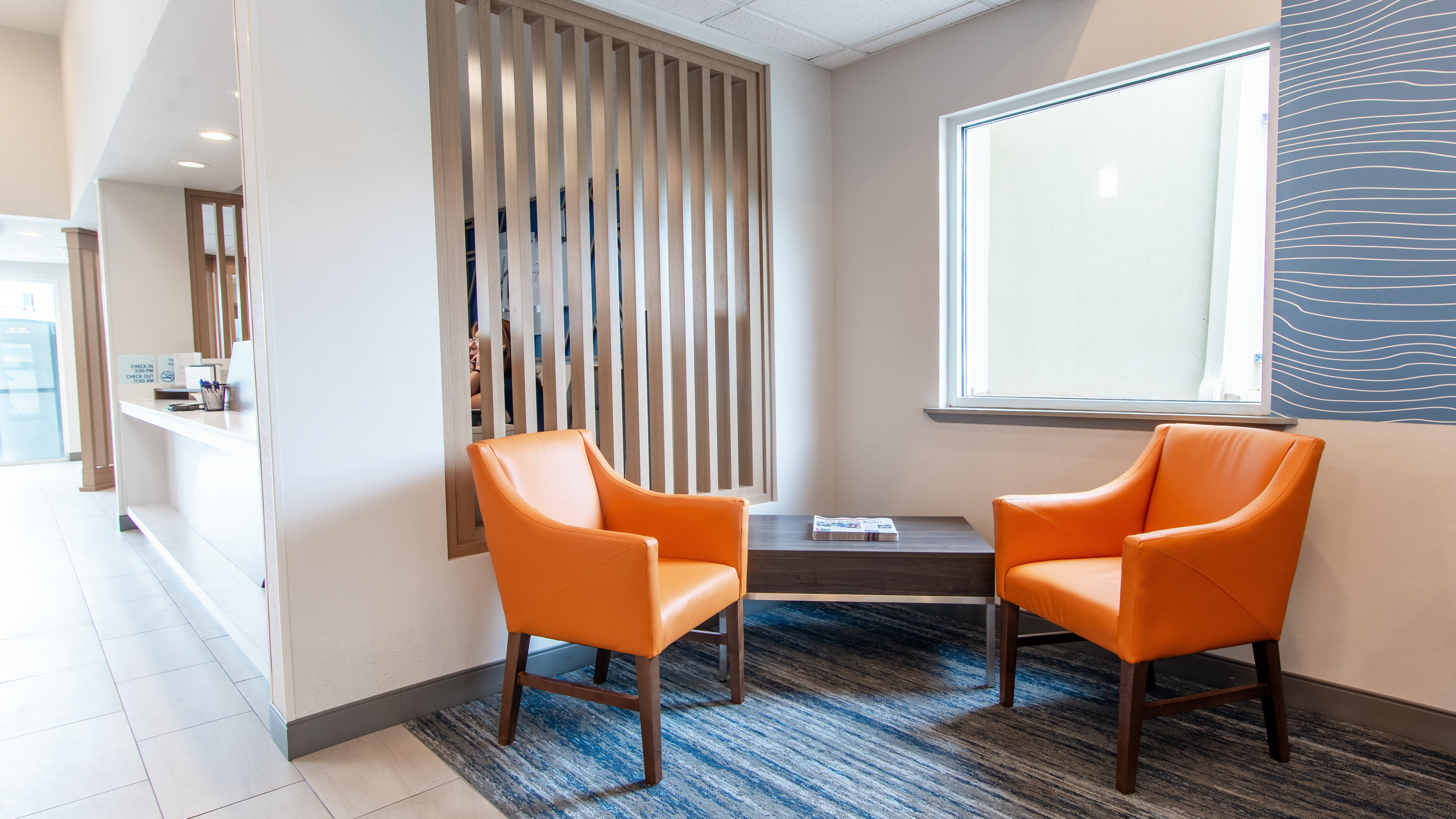 Holiday Inn Express Oakdale 45/72
